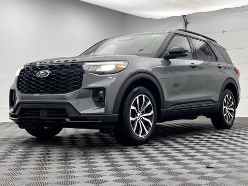 New 2026 Ford Explorer ST-Line image 13
