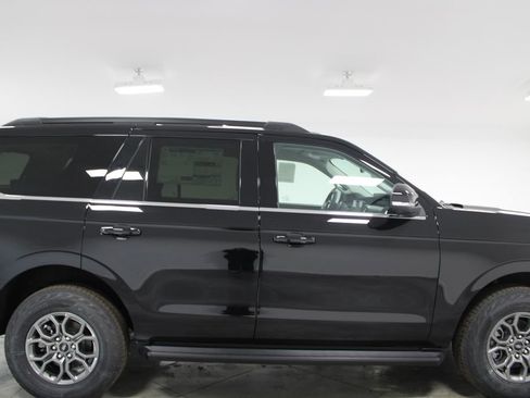 New 2026 Ford Expedition Active RWD image 10