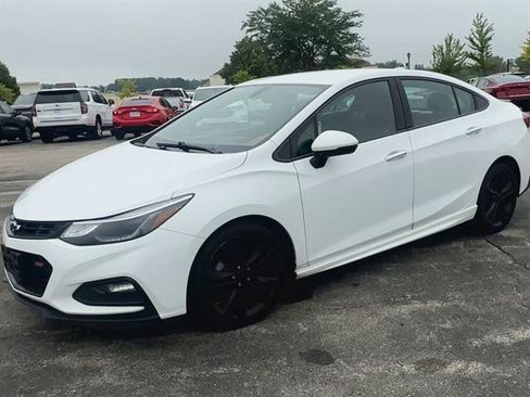 Used 2018 Chevrolet Cruze Premier image 27