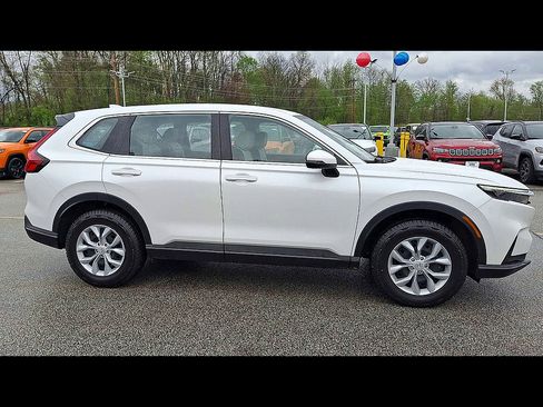 Used 2023 Honda CR-V LX image 9