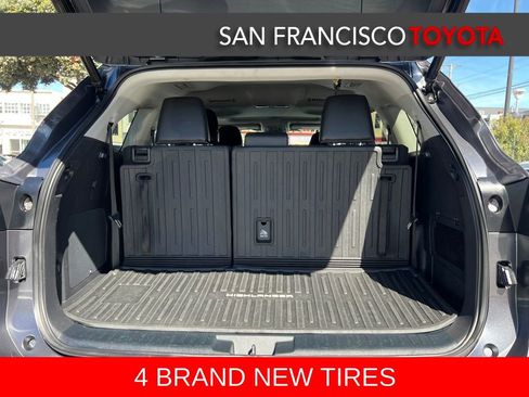 Used 2023 Toyota Highlander Limited image 42