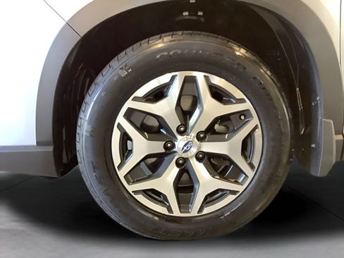 Certified 2021 Subaru Forester Premium AWD/4WD image 21