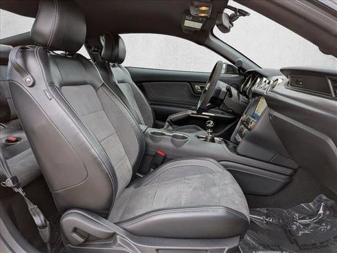 Used 2019 Ford Mustang Shelby GT350 w/ Technology Package image 25