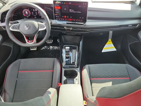 New 2026 Volkswagen GTI SE image 2