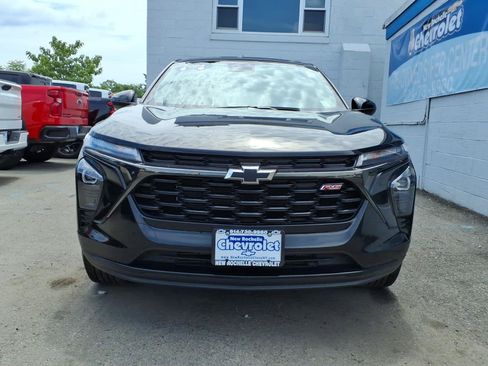 Certified 2024 Chevrolet Trax RS w/ Driver Confidence Package FWD image 2