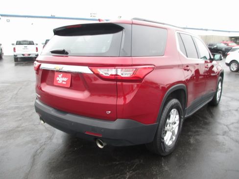 Used 2020 Chevrolet Traverse LT image 6