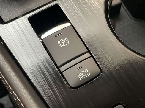 Used 2023 Nissan Rogue SL w/ SL Premium Package image 34