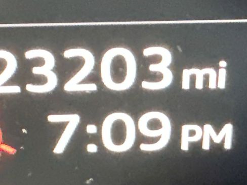 Used 2022 Audi e-tron GT Premium Plus image 20