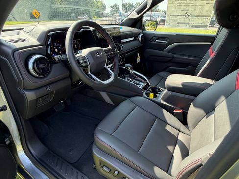 New 2026 Chevrolet Colorado Z71 w/ Z71 Convenience Package 2 AWD/4WD image 14