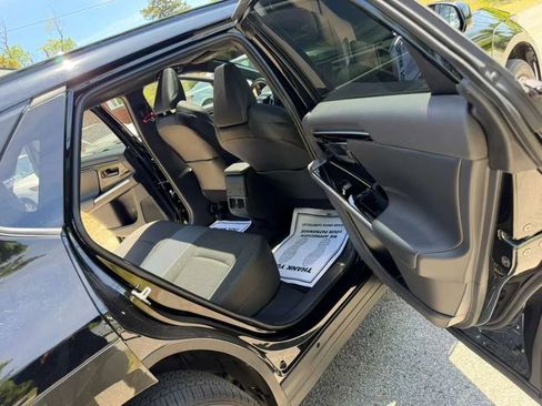 Used 2024 Toyota bZ4X FWD image 16