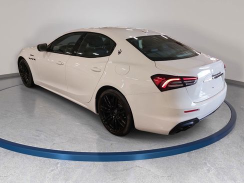 Used 2023 Maserati Ghibli Modena RWD image 7