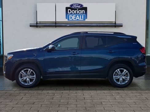 Used 2021 GMC Terrain SLE w/ Driver Convenience Package image 6