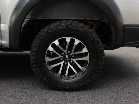 Used 2019 Ford F150 Raptor w/ Equipment Group 801A Mid AWD/4WD image 10