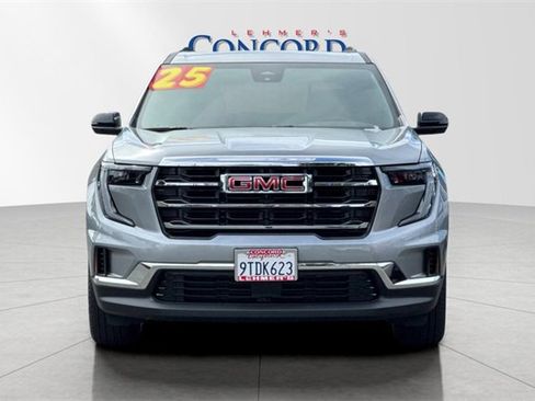 Used 2025 GMC Acadia Elevation image 9