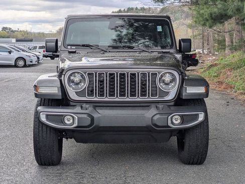 Certified 2025 Jeep Wrangler Unlimited Sahara w/ Safety Group AWD/4WD image 2