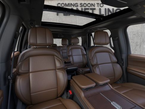New 2026 Lincoln Navigator Reserve AWD/4WD image 10