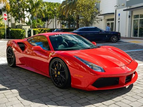 Used 2018 Ferrari 488 GTB image 38