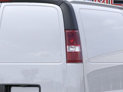 New 2026 GMC Savana 2500 w/ Driver Convenience Package RWD image 11
