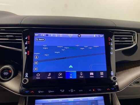 Used 2023 Jeep Grand Wagoneer 4WD image 10