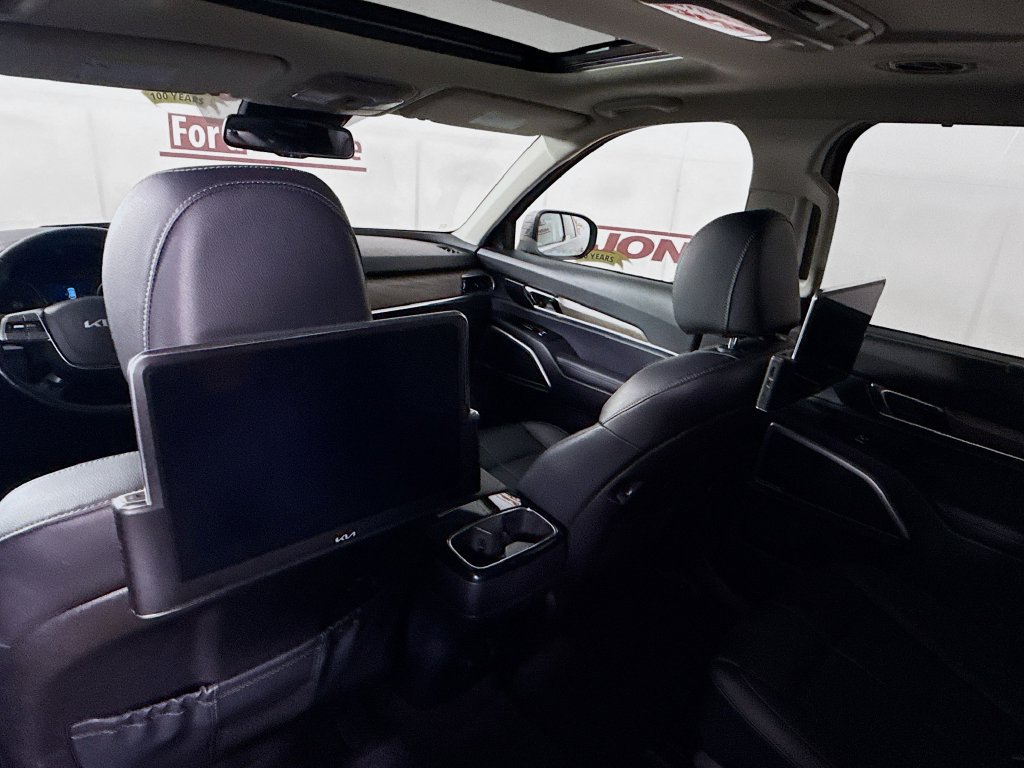 Used 2022 Kia Telluride EX w/ EX Premium Package AWD/4WD image 13