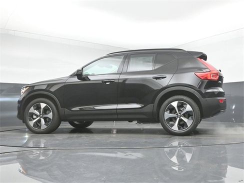 New 2026 Volvo XC40 B4 Plus w/ Protection Package Premier image 40
