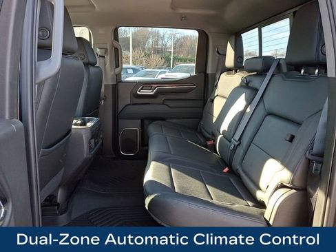 Used 2022 Chevrolet Silverado 1500 LT Trail Boss w/ Convenience Package II image 14