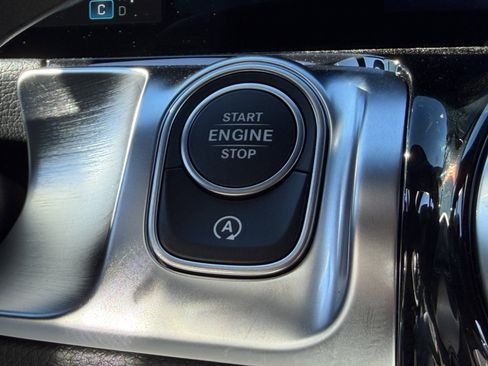 New 2026 Mercedes-Benz GLB 250 image 22