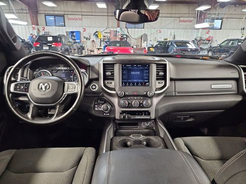 Used 2021 RAM 1500 Big Horn AWD/4WD image 18