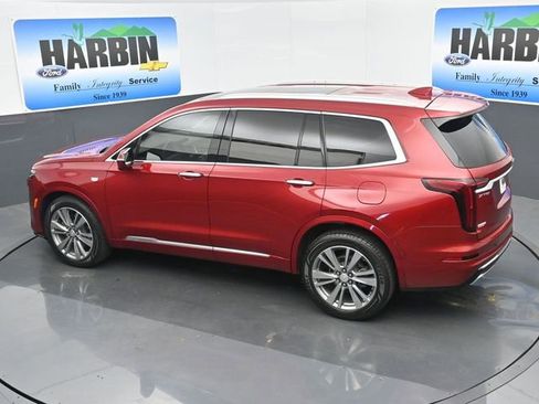 Used 2022 Cadillac XT6 Premium Luxury w/ Technology Package FWD image 27