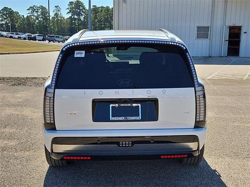 New 2026 Hyundai Ioniq 9 Calligraphy image 6