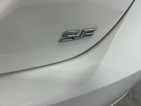 Certified 2020 Toyota Camry SE FWD image 10