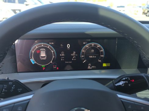 New 2026 Volkswagen Tiguan SE R-Line image 10