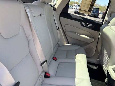 Certified 2023 Volvo XC60 B5 Core w/ Climate Package AWD/4WD image 45