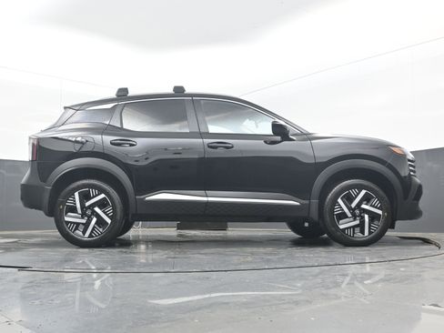 New 2026 Nissan Kicks SV FWD image 29