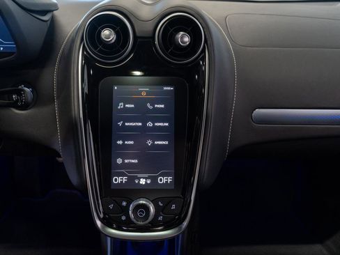 Used 2022 McLaren GT image 11