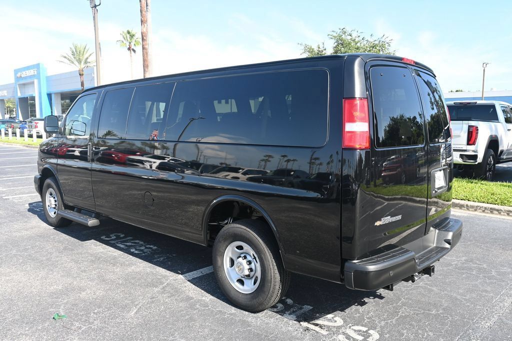 New 2025 Chevrolet Express 3500 LS RWD image 3