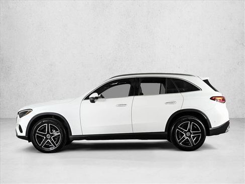 Certified 2026 Mercedes-Benz GLC 300 4MATIC image 9