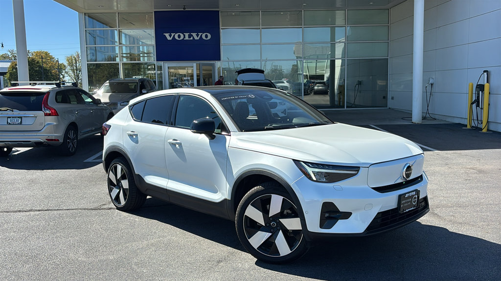 Certified 2023 Volvo C40 P8 Recharge Plus w/ Climate Package AWD/4WD image 2