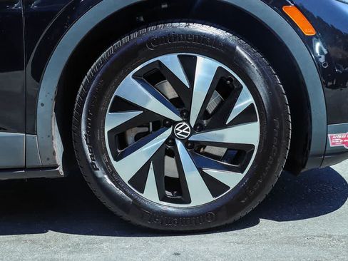 Used 2023 Volkswagen ID.4 Pro RWD image 10