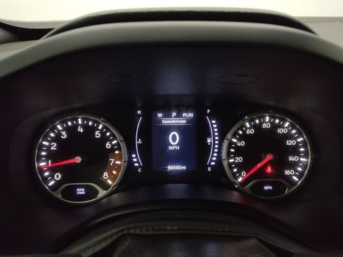 Used 2019 Jeep Renegade Latitude image 23