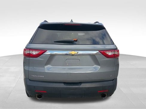 Used 2019 Chevrolet Traverse LT FWD image 4