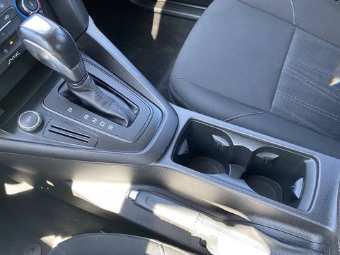Used 2015 Ford Focus SE w/ SE Sport Package FWD image 30