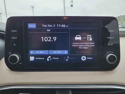 Used 2022 Hyundai Santa Fe SE image 9