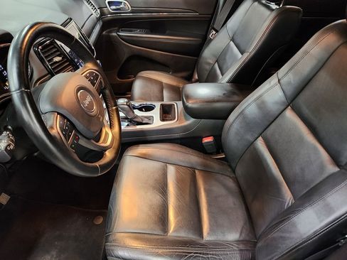 Used 2019 Jeep Grand Cherokee Limited image 29