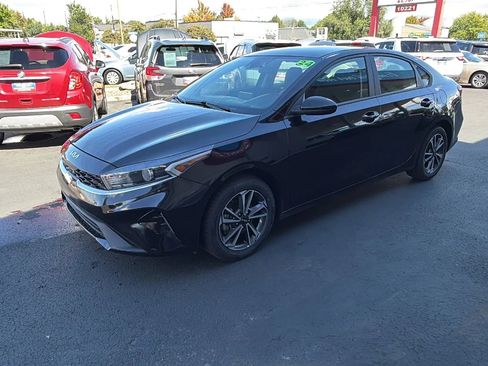 Used 2024 Kia Forte LXS FWD image 2