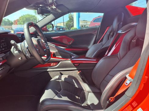 Used 2022 Chevrolet Corvette Stingray Premium Conv w/ Z51 Performance Package RWD image 25