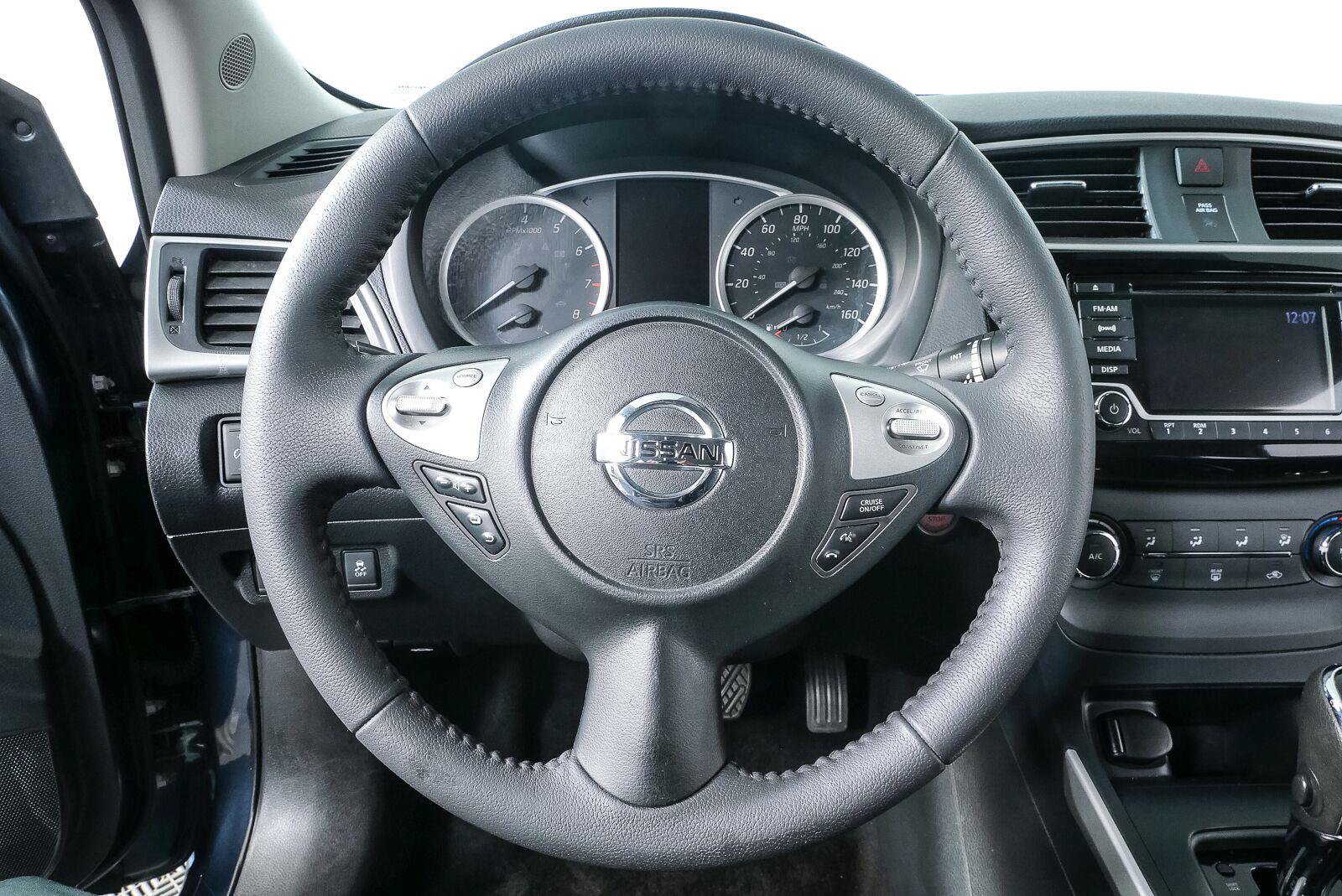 Used 2017 Nissan Sentra SV FWD image 9