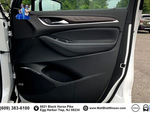 Used 2023 Buick Enclave Avenir AWD/4WD image 19