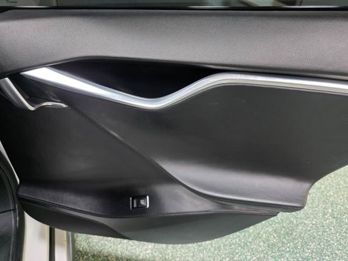 Used 2012 Tesla Model S Signature Performance RWD image 25