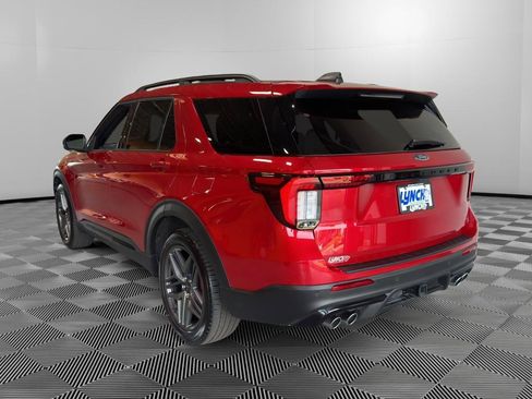 Used 2026 Ford Explorer ST AWD/4WD image 3
